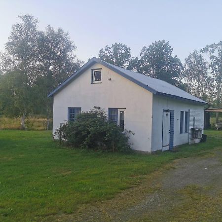 Vacker Hus I Naturen Fröseke Exterior foto