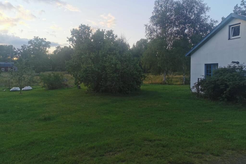 Vacker Hus I Naturen Fröseke Exterior foto